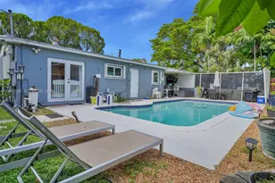 201 N 68th Way, Hollywood, FL 33024 - Photo 21