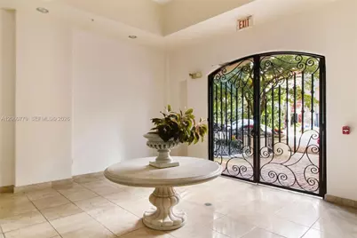 20 Calabria Ave #502, Coral Gables, FL 33134 - Photo 17