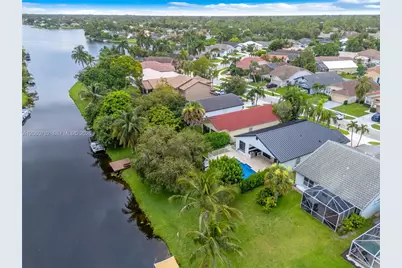 758 Lake Wellington Dr, Wellington, FL 33414 - Photo 43