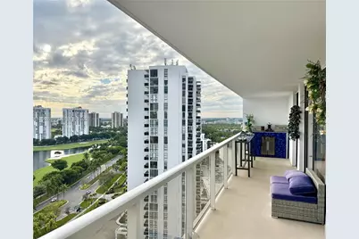 3701 N Country Club Dr #2205, Aventura, FL 33180 - Photo 9