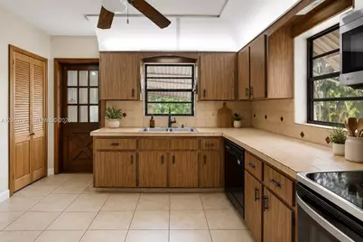 2619 Arthur St #1, Hollywood, FL 33020 - Photo 5