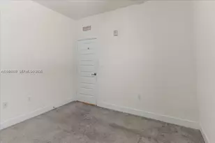 8031 NW 104th Ave, Doral, FL 33178 - Photo 9