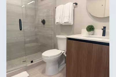 580 72nd St #602, Miami Beach, FL 33141 - Photo 9
