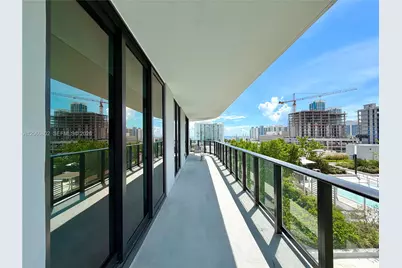 580 72nd St #602, Miami Beach, FL 33141 - Photo 13