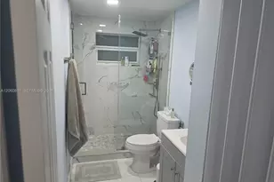 220 NW 87th Ave, Miami, FL 33172 - Photo 9