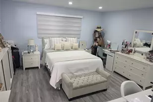 220 NW 87th Ave, Miami, FL 33172 - Photo 7