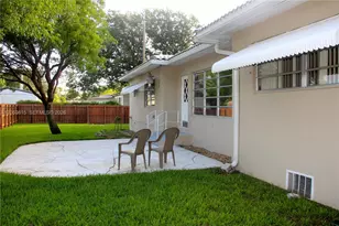 70 Hammond Dr, Miami Springs, FL 33166 - Photo 5