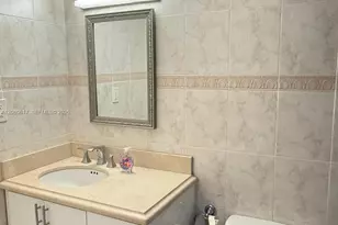 2625 Collins Ave, Miami Beach, FL 33140 - Photo 11