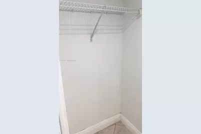 2625 Collins Ave #810, Miami Beach, FL 33140 - Photo 17