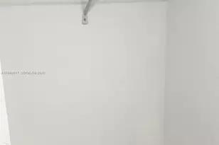 2625 Collins Ave, Miami Beach, FL 33140 - Photo 17