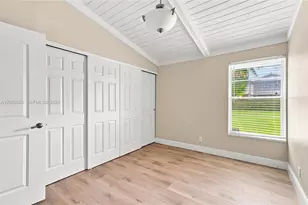 7196 SW 22nd Pl, Davie, FL 33317 - Photo 11