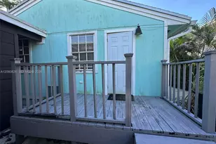 1710 NE 5th Ct, Fort Lauderdale, FL 33301 - Photo 21
