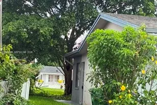 7311 NW 57th Dr, Tamarac, FL 33321 - Photo 17