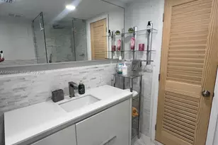 1390 Ocean Dr, Miami Beach, FL 33139 - Photo 25