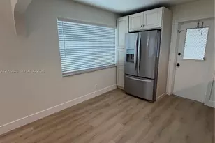708 SW 7th Ave, Hallandale Beach, FL 33009 - Photo 7