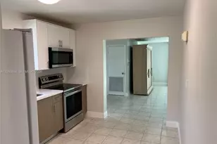 421 NW 57th Ct, Miami, FL 33126 - Photo 5