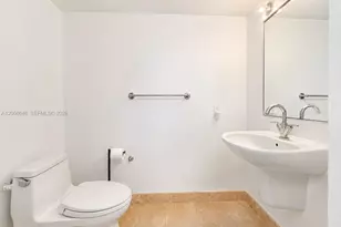 41 SE 5th St, Miami, FL 33131 - Photo 33