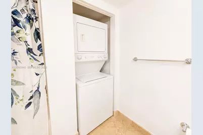 41 SE 5th St #1412, Miami, FL 33131 - Photo 13