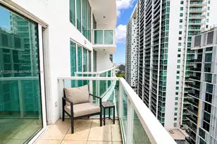 41 SE 5th St, Miami, FL 33131 - Photo 7