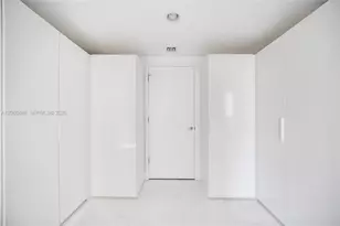 1010 Brickell Ave, Miami, FL 33131 - Photo 13