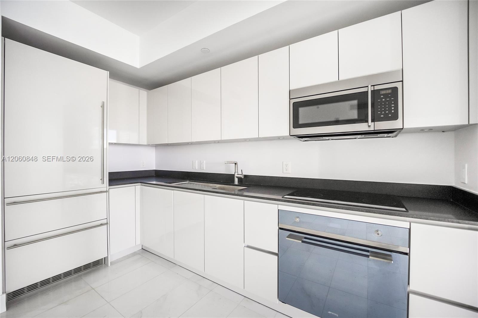 1010 Brickell Ave #2708 - 1010 Brickell Ave #2708, Miami, FL 33131 Luxury Property | Jose Angel Pina