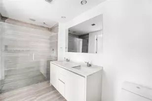1010 Brickell Ave, Miami, FL 33131 - Photo 15