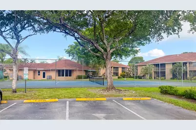 753 NW 103rd Ter #202, Pembroke Pines, FL 33026 - Photo 13