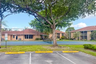 753 NW 103rd Terrace, Pembroke Pines, FL 33026 - Photo 13