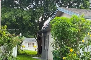 7311 NW 57th Dr, Tamarac, FL 33321 - Photo 17