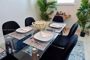 31 SE 5th St, Miami, FL 33131 - Photo 7