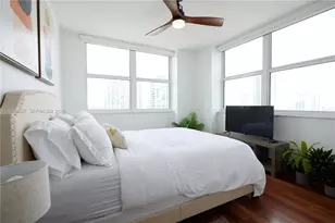 31 SE 5th St, Miami, FL 33131 - Photo 19