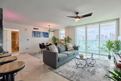 31 SE 5th St #3201, Miami, FL 33131 - Photo 1