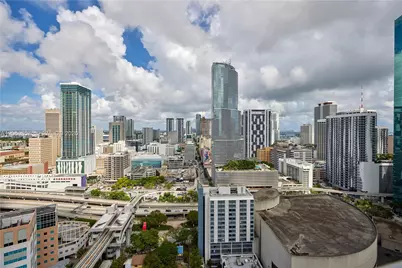 31 SE 5th St #3201, Miami, FL 33131 - Photo 25