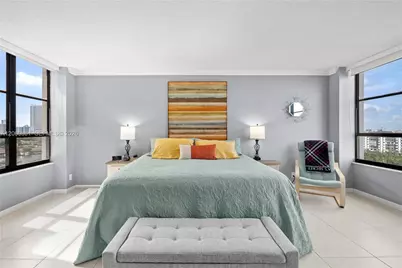 600 Three Islands Blvd #911, Hallandale Beach, FL 33009 - Photo 11