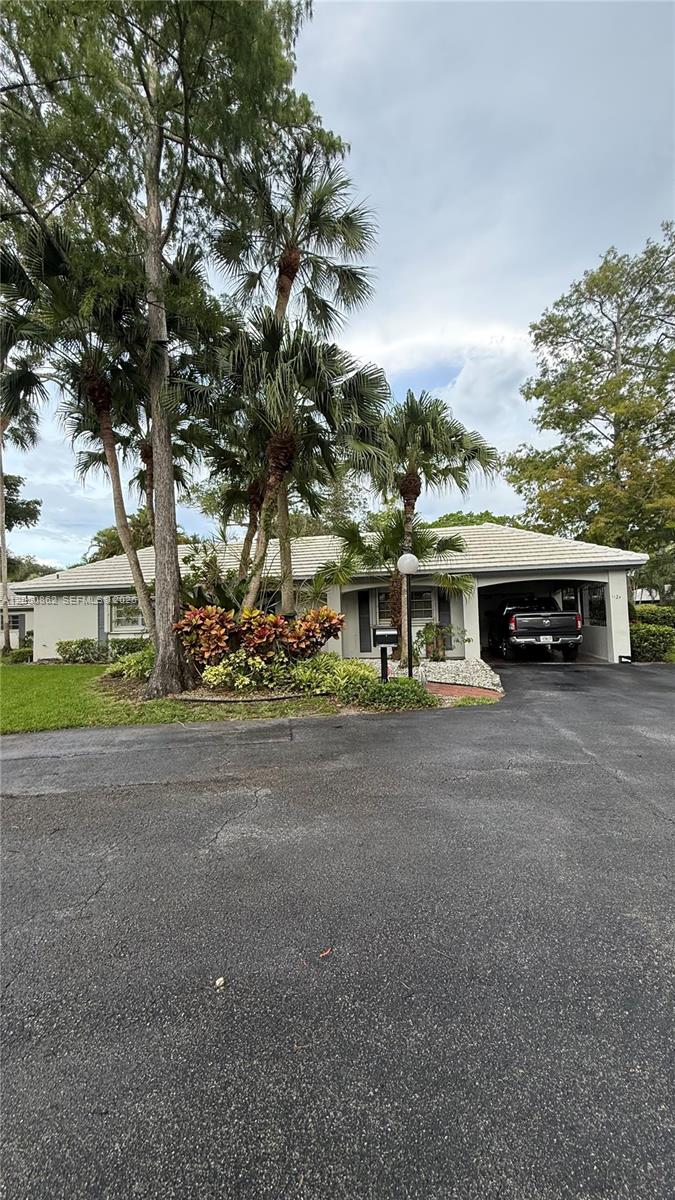 1124 W Cypress Dr - 1124 W Cypress Dr, Pompano Beach, FL 33069 Luxury Property | Jose Angel Pina