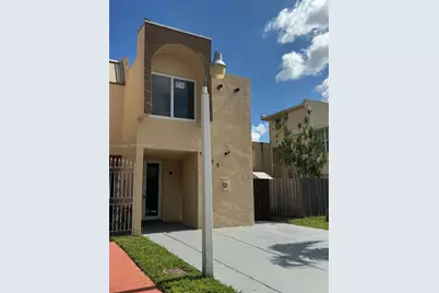 1115 W 38th Ter #50, Hialeah, FL 33012 - Photo 1