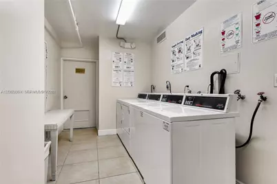 5700 Collins Ave #15D, Miami Beach, FL 33140 - Photo 29
