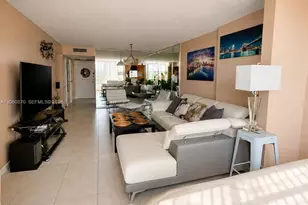 1000 Parkview Dr, Hallandale Beach, FL 33009 - Photo 5