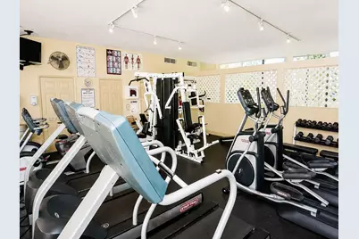 1000 Parkview Dr #505, Hallandale Beach, FL 33009 - Photo 19