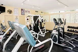 1000 Parkview Dr, Hallandale Beach, FL 33009 - Photo 19
