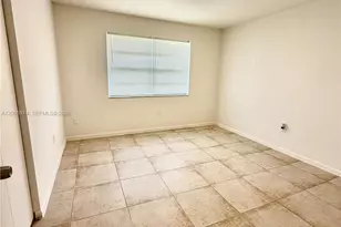 4073 SW 52nd St, Dania Beach, FL 33314 - Photo 13