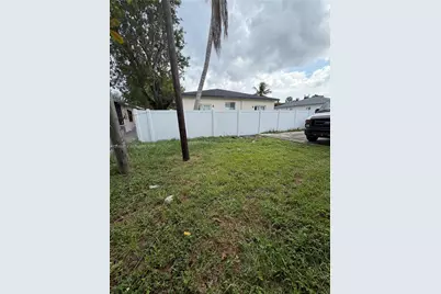 4073 SW 52nd St #s, Dania Beach, FL 33314 - Photo 23