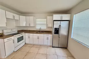 4073 SW 52nd St, Dania Beach, FL 33314 - Photo 7