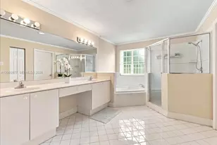 11495 NW 71st St, Doral, FL 33178 - Photo 25