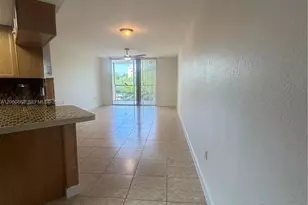 8205 Lake Dr, Doral, FL 33166 - Photo 9