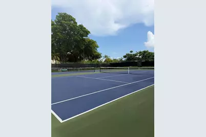 8205 Lake Dr #306, Doral, FL 33166 - Photo 35