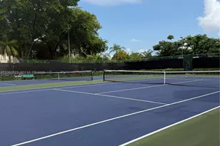 8205 Lake Dr, Doral, FL 33166 - Photo 35
