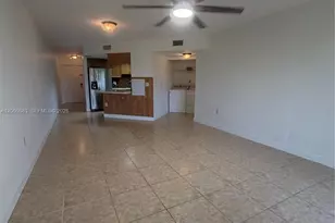 8205 Lake Dr, Doral, FL 33166 - Photo 11