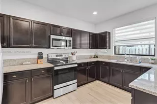 11429 SW 253rd St, Homestead, FL 33032 - Photo 13
