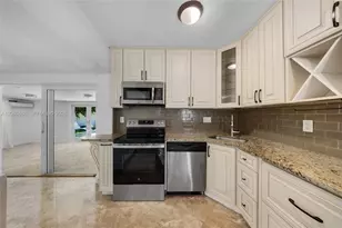 1837 NE 48th Ct, Pompano Beach, FL 33064 - Photo 9